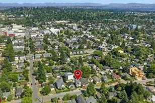 9240 Dayton Ave N, Seattle, WA 98103 - Photo 29