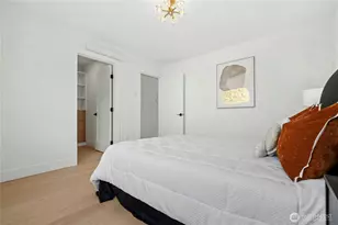9240 Dayton Ave N, Seattle, WA 98103 - Photo 17