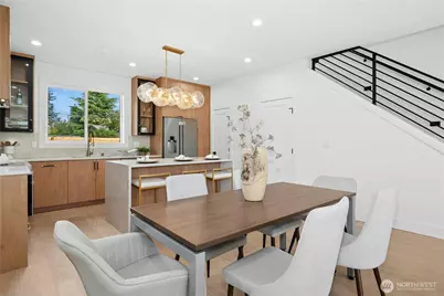 9240 Dayton Avenue N, Seattle, WA 98103 - Photo 7