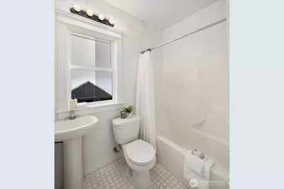 1132 NW 56th Street, Seattle, WA 98107 - Photo 17