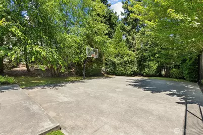 16198 SE 51st Place, Bellevue, WA 98006 - Photo 37