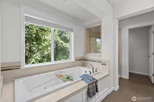 16198 SE 51st Pl, Bellevue, WA 98006 - Photo 17