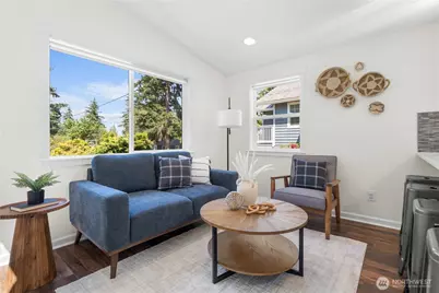 12032 38th Avenue NE, Seattle, WA 98125 - Photo 7