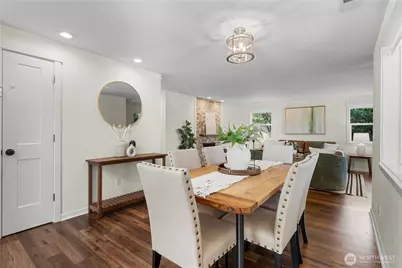 12032 38th Avenue NE, Seattle, WA 98125 - Photo 11