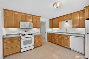 12302 7th Pl SW, Seattle, WA 98146 - Photo 19