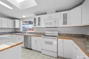 8374 Seabreeze Ct, Blaine, WA 98230 - Photo 15