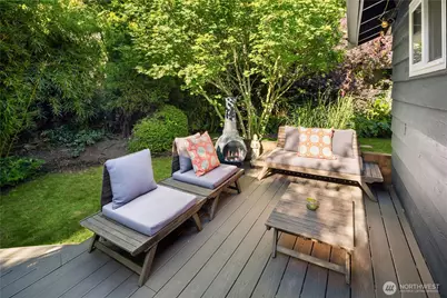 5414 SW Beach Drive Terrace, Seattle, WA 98116 - Photo 11