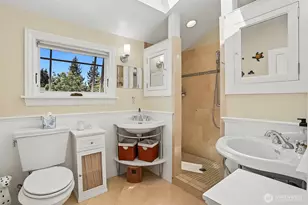 7047 27th Ave NW, Seattle, WA 98117 - Photo 25