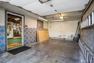 7047 27th Ave NW, Seattle, WA 98117 - Photo 33