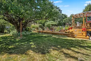 7047 27th Ave NW, Seattle, WA 98117 - Photo 37