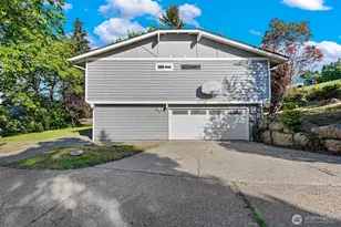 14910 SE 49th St, Bellevue, WA 98006 - Photo 23
