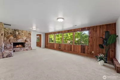 14910 SE 49th Street, Bellevue, WA 98006 - Photo 17