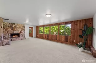 14910 SE 49th St, Bellevue, WA 98006 - Photo 17