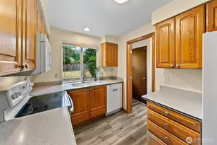 13822 SE 163rd St, Renton, WA 98058 - Photo 11