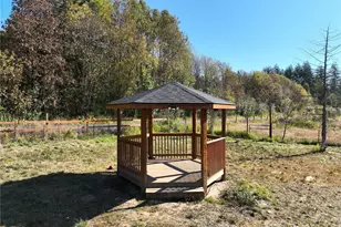205 Stub Rd, Onalaska, WA 98570 - Photo 17