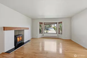 1817 SW 325th Pl, Federal Way, WA 98023 - Photo 3