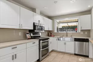 1817 SW 325th Pl, Federal Way, WA 98023 - Photo 11