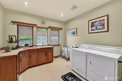 304 Antonie Avenue N, Eatonville, WA 98328 - Photo 25