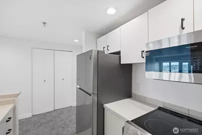 121 Vine Street #2004, Seattle, WA 98121 - Photo 15