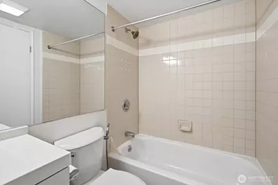 121 Vine Street #2004, Seattle, WA 98121 - Photo 13