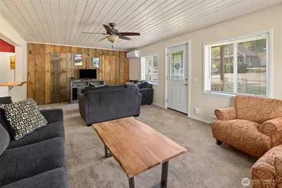 301 W 4th Street, Cle Elum, WA 98922 - Photo 3