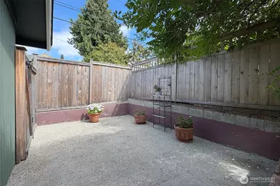 2448 1st Avenue W, Seattle, WA 98119 - Photo 29
