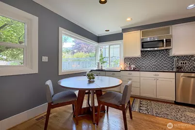 2448 1st Avenue W, Seattle, WA 98119 - Photo 13
