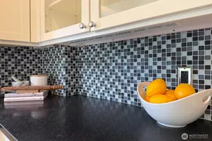 2448 1st Ave W, Seattle, WA 98119 - Photo 17