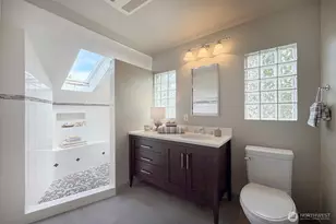 2448 1st Ave W, Seattle, WA 98119 - Photo 23