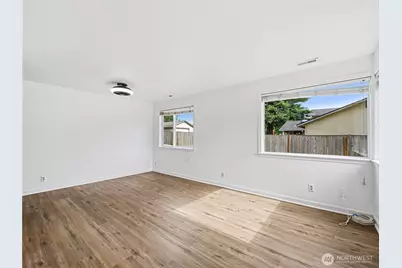 26040 108th Avenue SE, Kent, WA 98030 - Photo 5