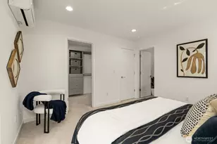 2368 Franklin Ave E, Seattle, WA 98102 - Photo 13