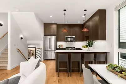 2368 Franklin Avenue E #B, Seattle, WA 98102 - Photo 5