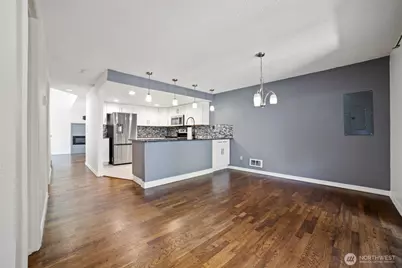 720 141st Lane SE #713, Bellevue, WA 98007 - Photo 3