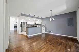 720 141st Ln SE, Bellevue, WA 98007 - Photo 3