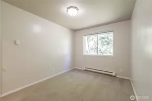 6107 NE 194th Pl, Kenmore, WA 98028 - Photo 17