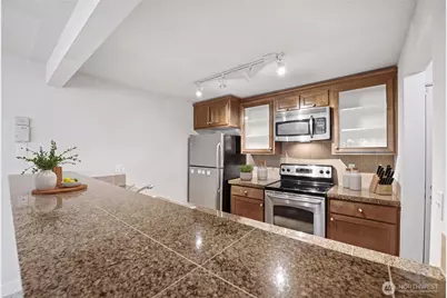 300 N 130th Street #2303, Seattle, WA 98133 - Photo 7