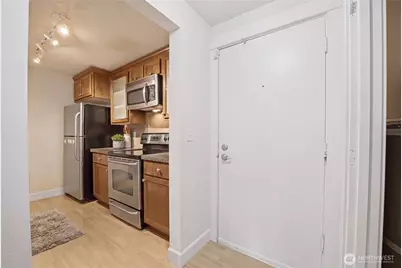 300 N 130th Street #2303, Seattle, WA 98133 - Photo 5