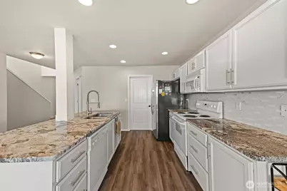 10425 198th Street Ct E, Graham, WA 98338 - Photo 9
