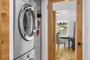2144 N Westlake Ave N, Seattle, WA 98109 - Photo 21