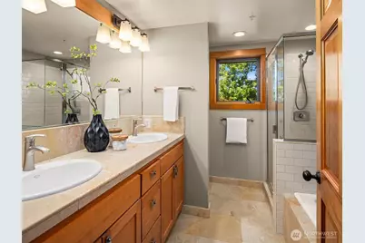 3824 Evanston Avenue N #11, Seattle, WA 98103 - Photo 25