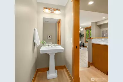 3824 Evanston Avenue N #11, Seattle, WA 98103 - Photo 13