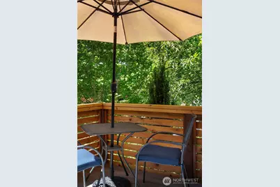 3824 Evanston Avenue N #11, Seattle, WA 98103 - Photo 27