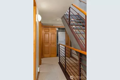 3824 Evanston Avenue N #11, Seattle, WA 98103 - Photo 17