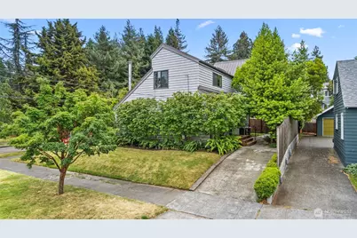 2315 26th Avenue E, Seattle, WA 98112 - Photo 21