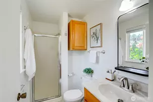 5512 NE 204th St, Lake Forest Park, WA 98155 - Photo 11