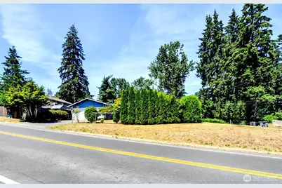5512 NE 204 Street, Lake Forest Park, WA 98155 - Photo 9