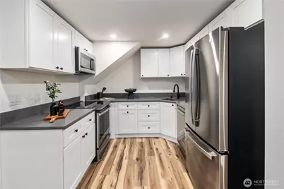 5520 Brooklyn Avenue NE, Seattle, WA 98105 - Photo 27