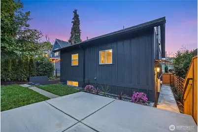 5520 Brooklyn Avenue NE, Seattle, WA 98105 - Photo 35