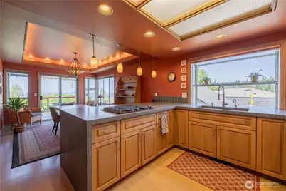 9297 44th Avenue SW, Seattle, WA 98136 - Photo 15