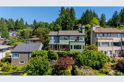 9297 44th Avenue SW, Seattle, WA 98136 - Photo 1